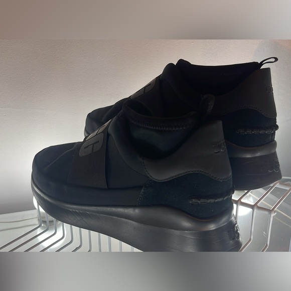 Sz W9 UGG Neutra Neoprene Sneaker Black on Black - Picture 2 of 5